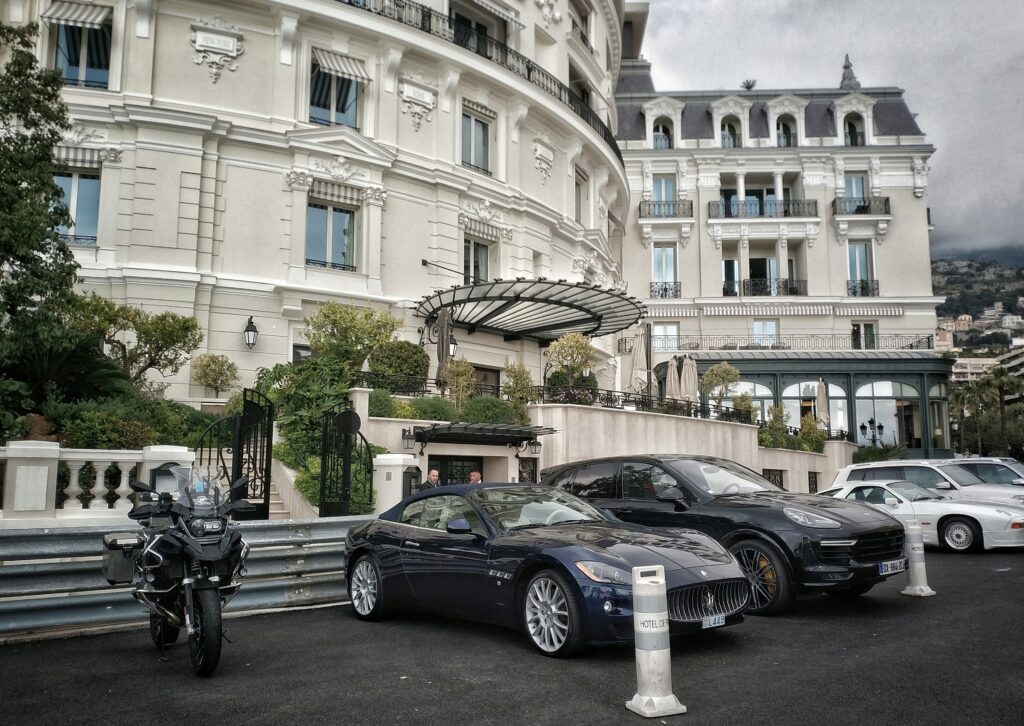 luxury hotel chains comparison